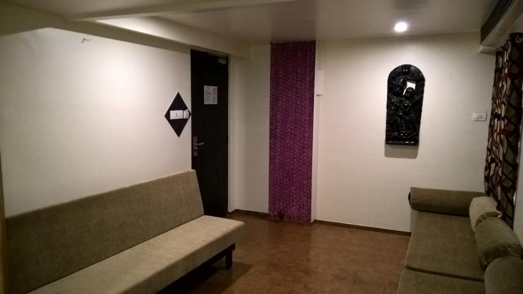 Hotel Supreme Madurai Buitenkant foto