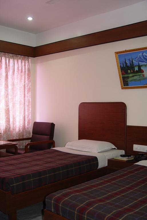 Hotel Supreme Madurai Buitenkant foto